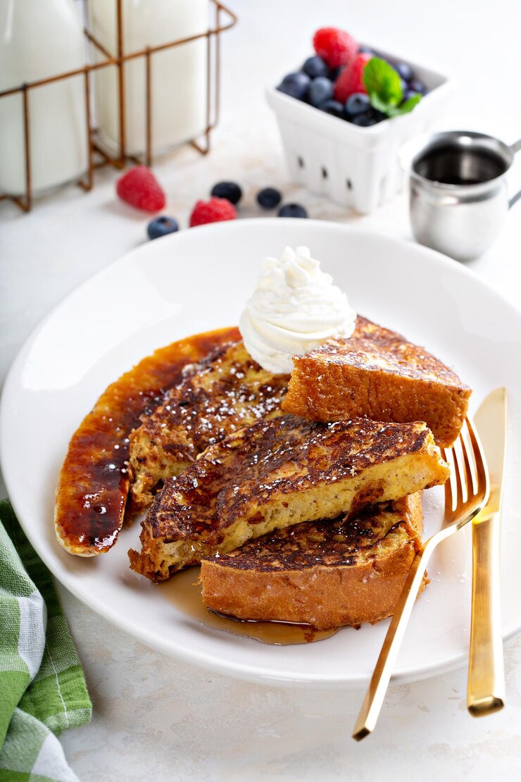 Photo french toast with caramelised banana