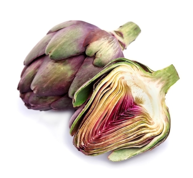 Fresh artichokes isolated on white backgrounds Fresh vegetables