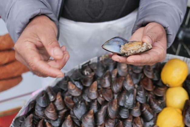 Foto ricetta black shell fresca a portata di mano