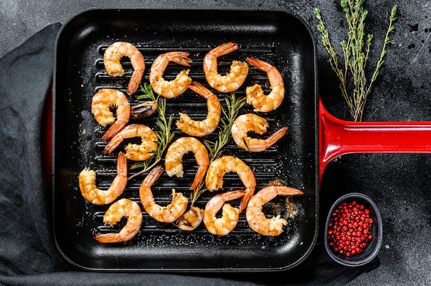 Fresh boiled shrimps on a pan