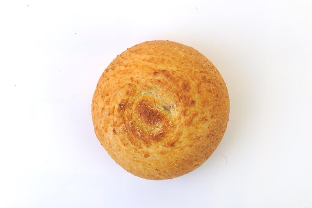 Foto prodotto sano dell'alimento del pane fresco isolato su bianco