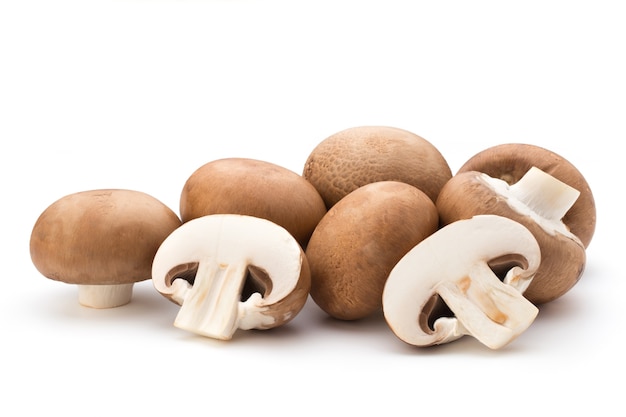 Funghi champignon freschi isolati