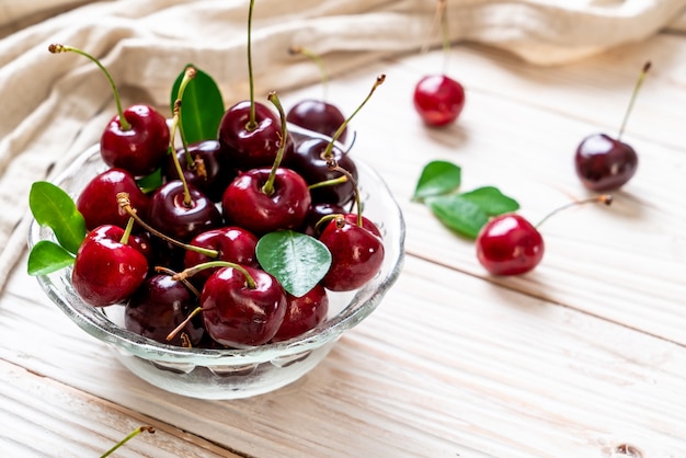 Fresh cherries in bowl