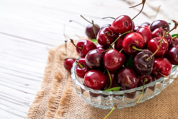 Fresh cherries in bowl