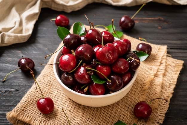 Fresh cherries in bowl