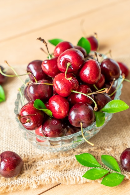 Fresh cherries in bowl