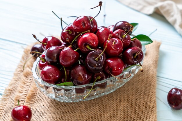 Fresh cherries in bowl