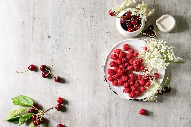 Fresh cherry and raspberry berries