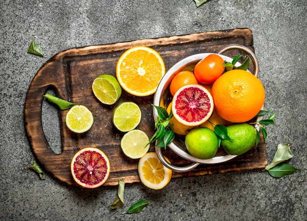 Fresh citrus fruit in a bowl.