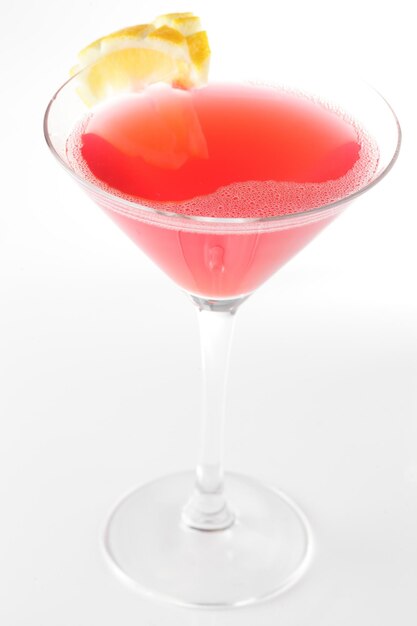 Photo fresh cocktail on a white background