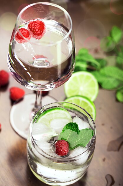 Fresh cocktails with mint and raspberry 