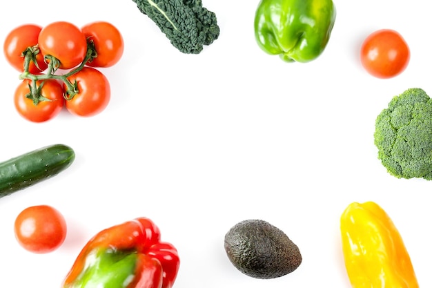 Photo fresh fruit and vegetable flat lay of fresh raw organic vegetables on white