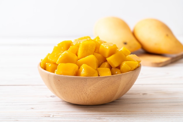 fresh and golden mangoes 