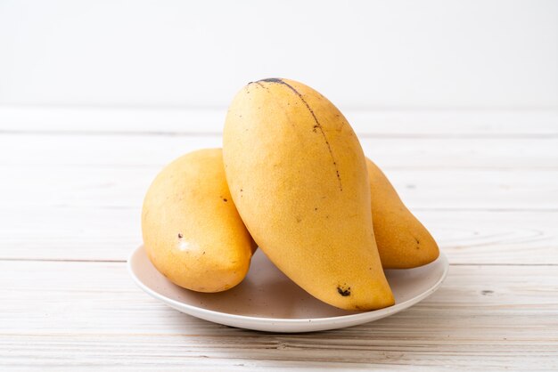 fresh and golden mangoes 