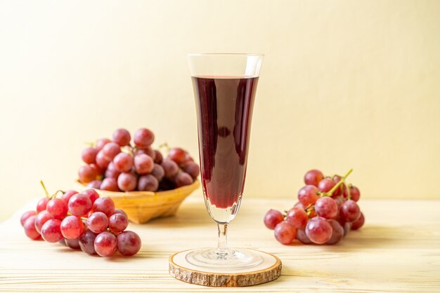 fresh grape juice