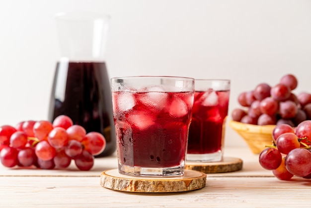 fresh grape juice