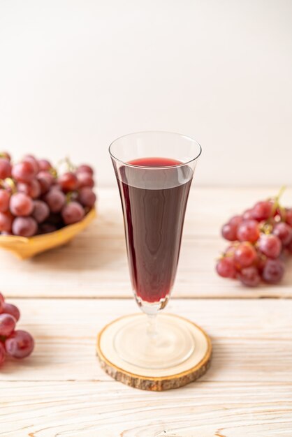 fresh grape juice