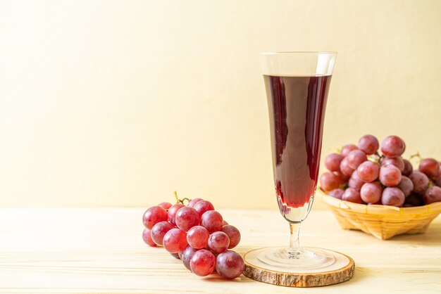 fresh grape juice