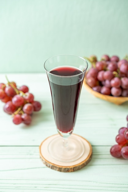 fresh grape juice