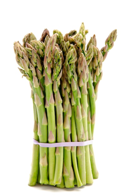 Asparagi verdi freschi