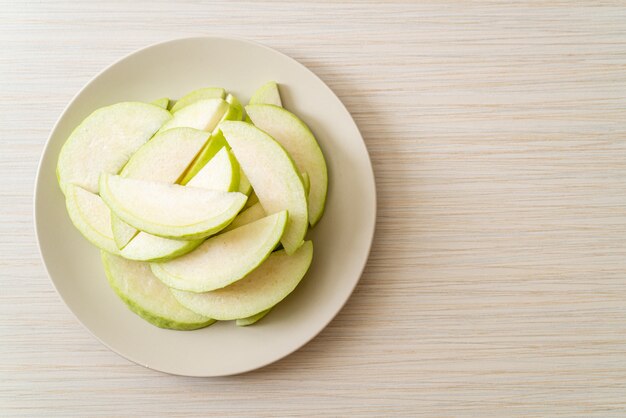 fresh guava fruits sliced