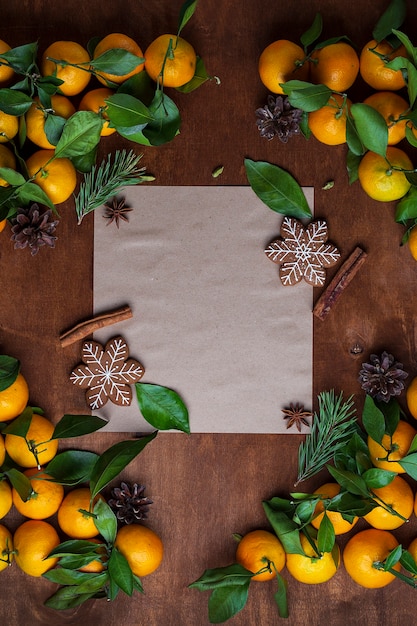 Photo fresh juicy tangerines or mandarins, clementines with leaves