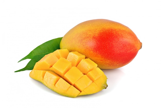 Свежее изолированное манго