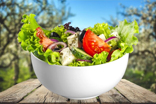 Photo fresh mixed vegetables salad in a bowl