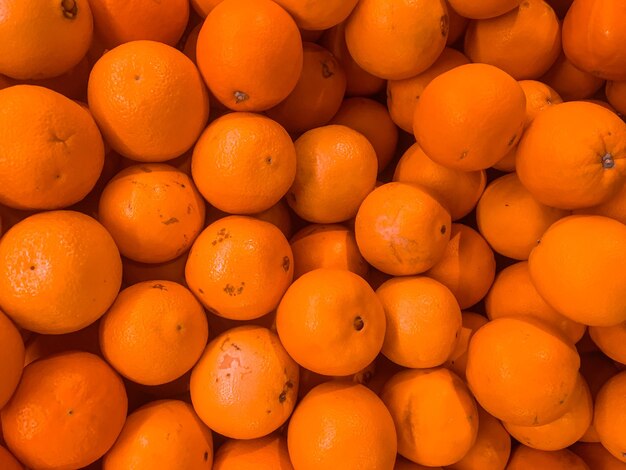 Свежий апельсиновый фон с фруктами, вид сверху
