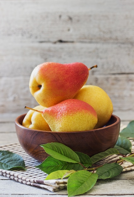 Fresh  pears