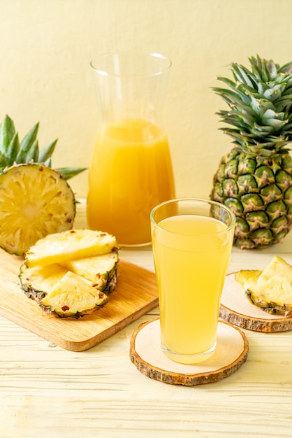 fresh pineapple juice