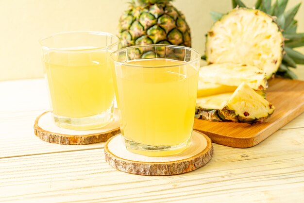 Fresh pineapple juice