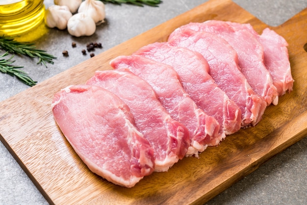 Photo fresh pork raw fillet