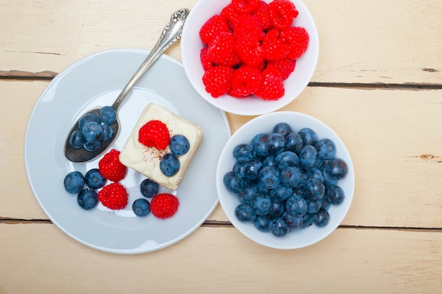 Fresh raspberry and blueberry cake