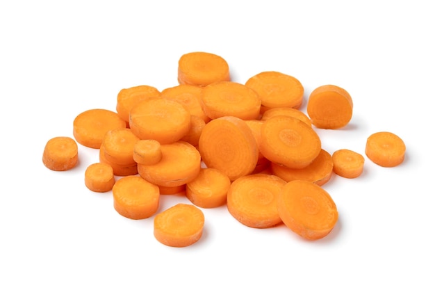 Ломтики свежей сырой моркови