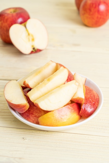 fresh red apples sliced bowl