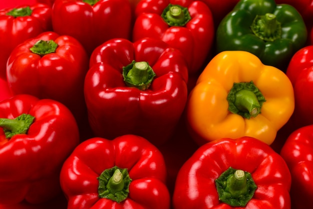 Photo fresh red, green, yellow bell pepper background.