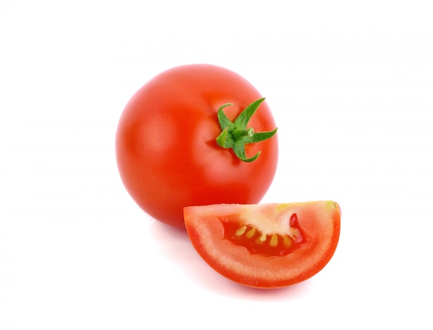 고립 된 신선한 빨간 토마토