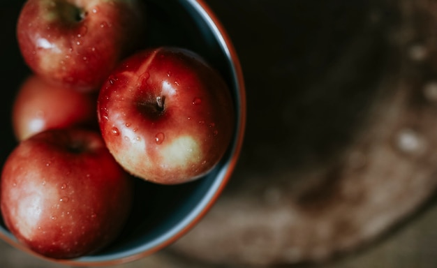 Fresh ripe apples in a bowl