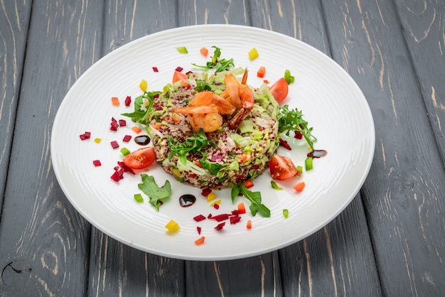 Fresh salad with vegetables, sprouted grainsnd shrimp