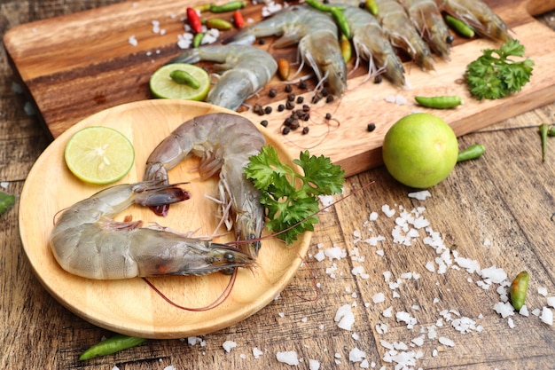 Fresh shrimps for cooking