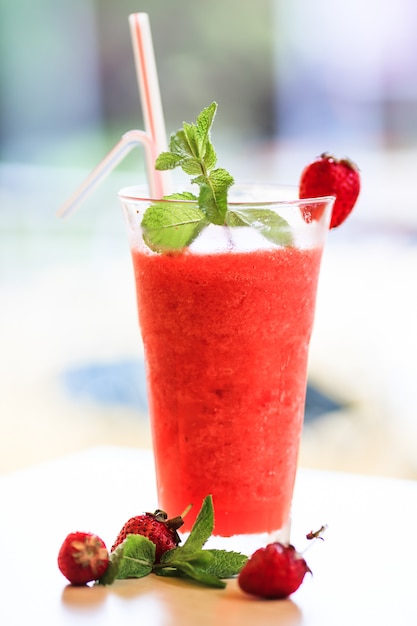 fresh strawberry cocktail