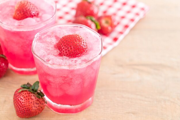 Photo fresh strawberry smoothie