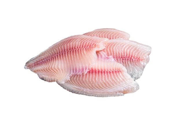 白い背景に分離された木製トレイで新鮮なティラピア白身魚の切り身