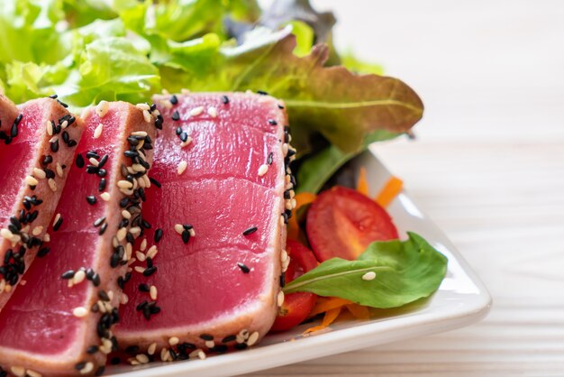 fresh tuna raw with vegetable salad