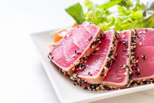 fresh tuna raw with vegetable salad