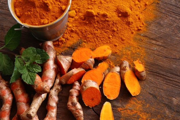 Fresh turmeric and powder