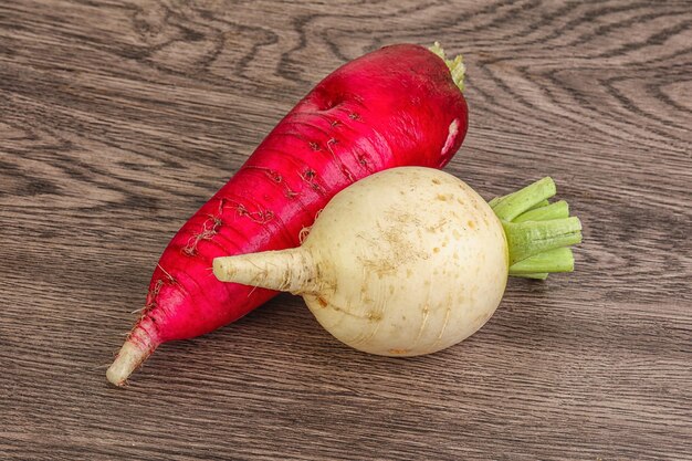 Photo fresh vegetable daikon for vegan cuisine