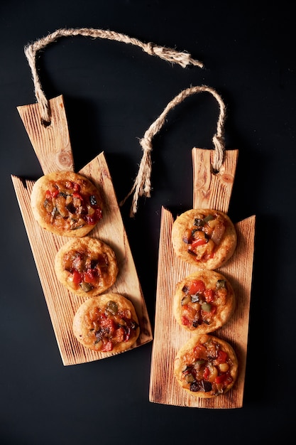 Freshly baked mini pizzas сocas