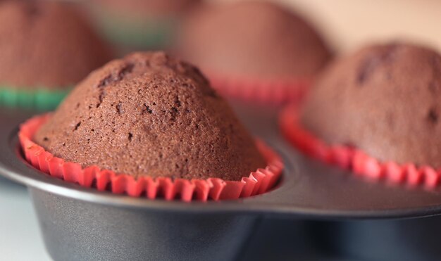 Foto muffin o cupcake appena preparati in casa